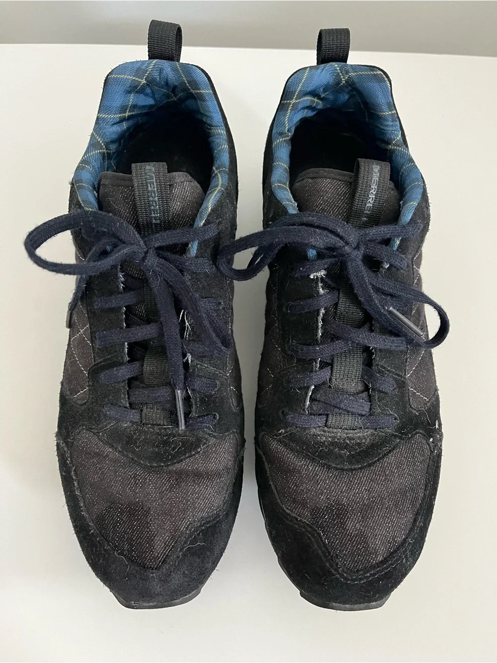 Merrell Men's Black and Gray Lace-Up Trail Sneakers